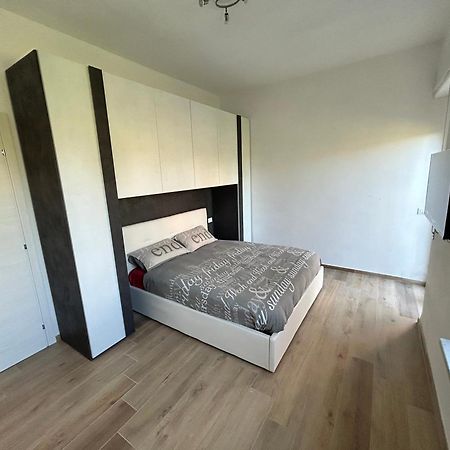 Camera Matrimoniale In Casa Malpensa 501 Samarate Dış mekan fotoğraf